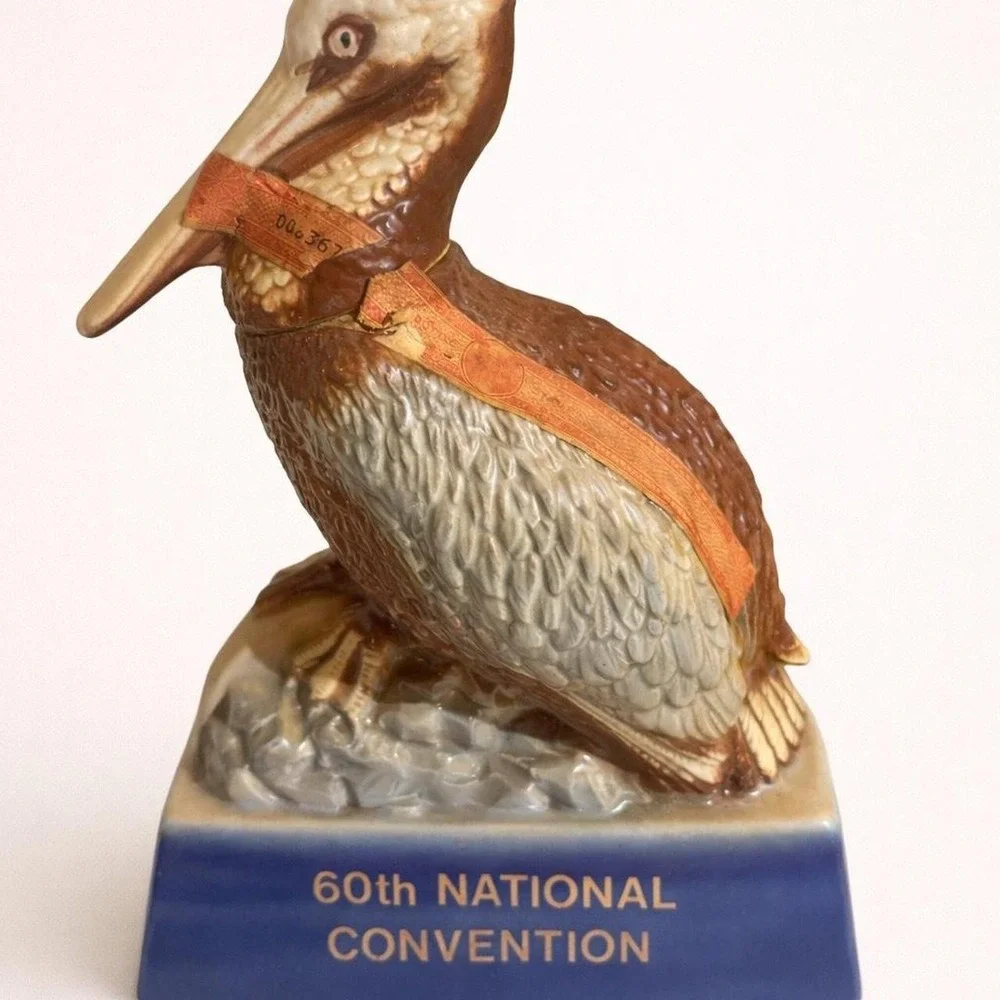 Vintage American Legion 1978 New Orleans, LA. Pelican liquor Bottle